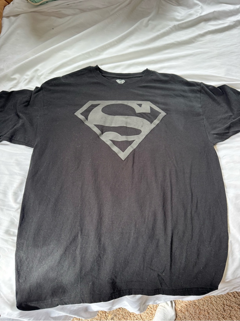 Black Superman Logo Graphic Tee - Men's Shirt